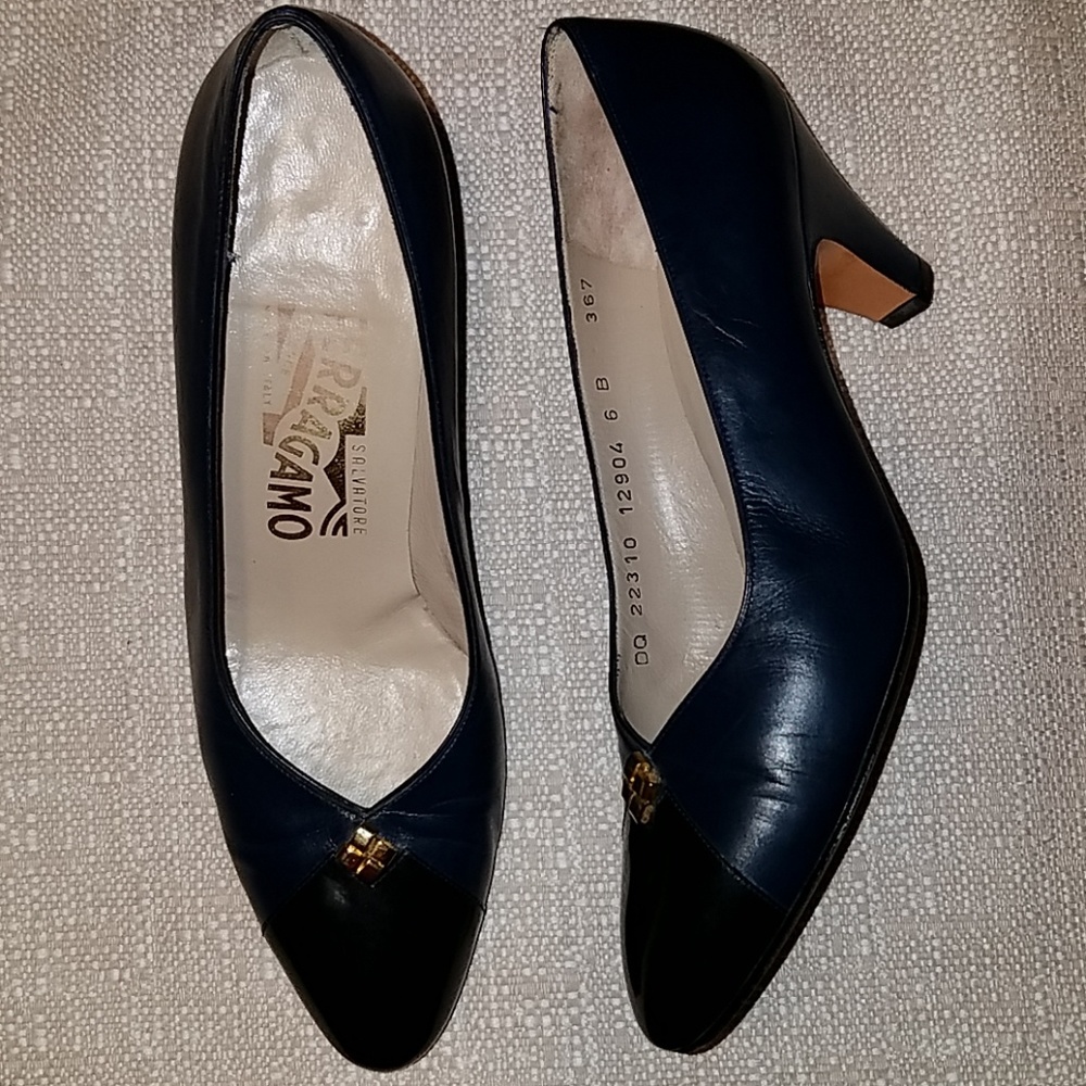 FERRAGAMO Cap Toe Heel - Picture 3 of 8